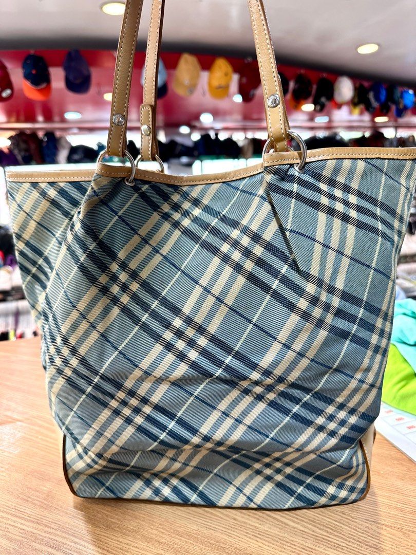 BURBERRY BLUE LABEL