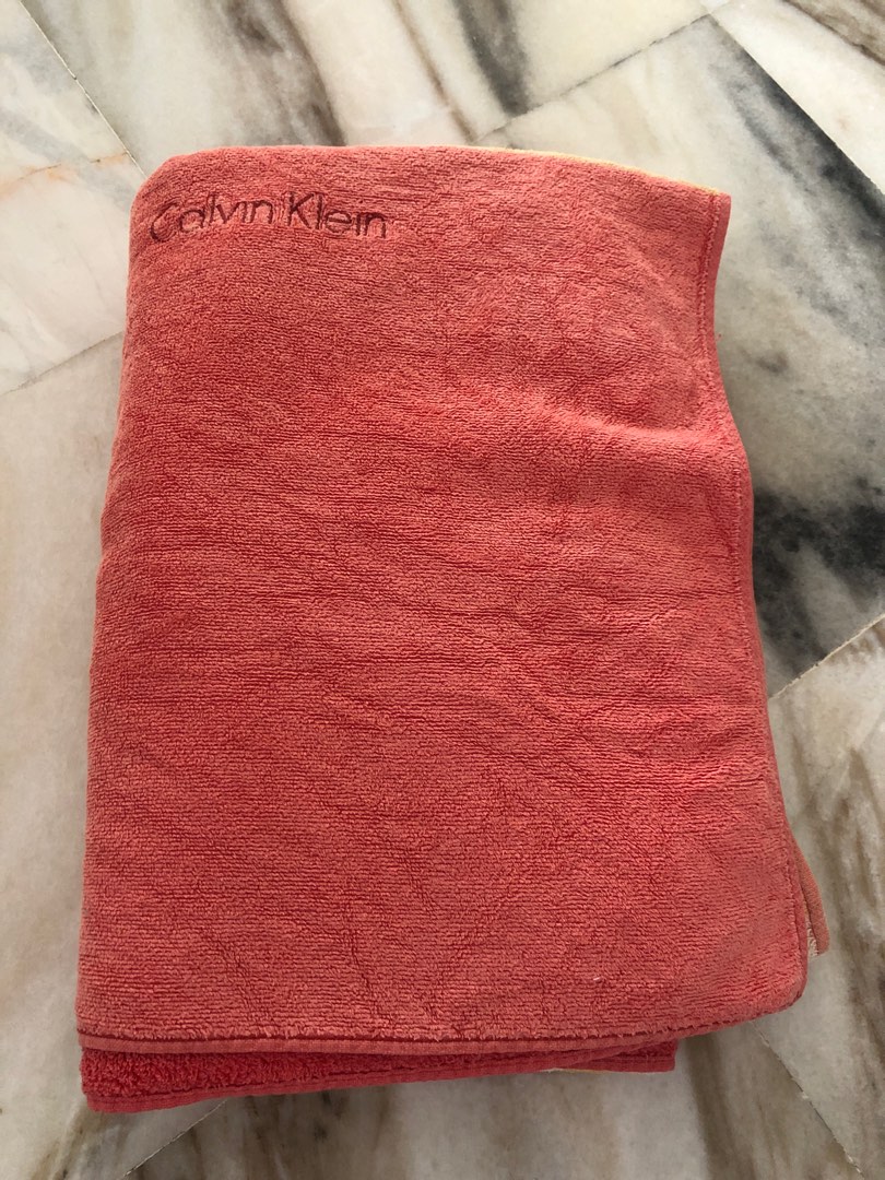 Calvin Klein Adult Bath Towel, Furniture & Home Living, Bedding