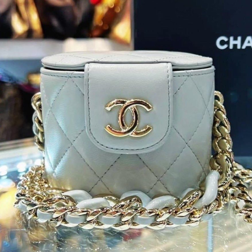 Chanel mini vanity Sling, Luxury, Bags & Wallets on Carousell