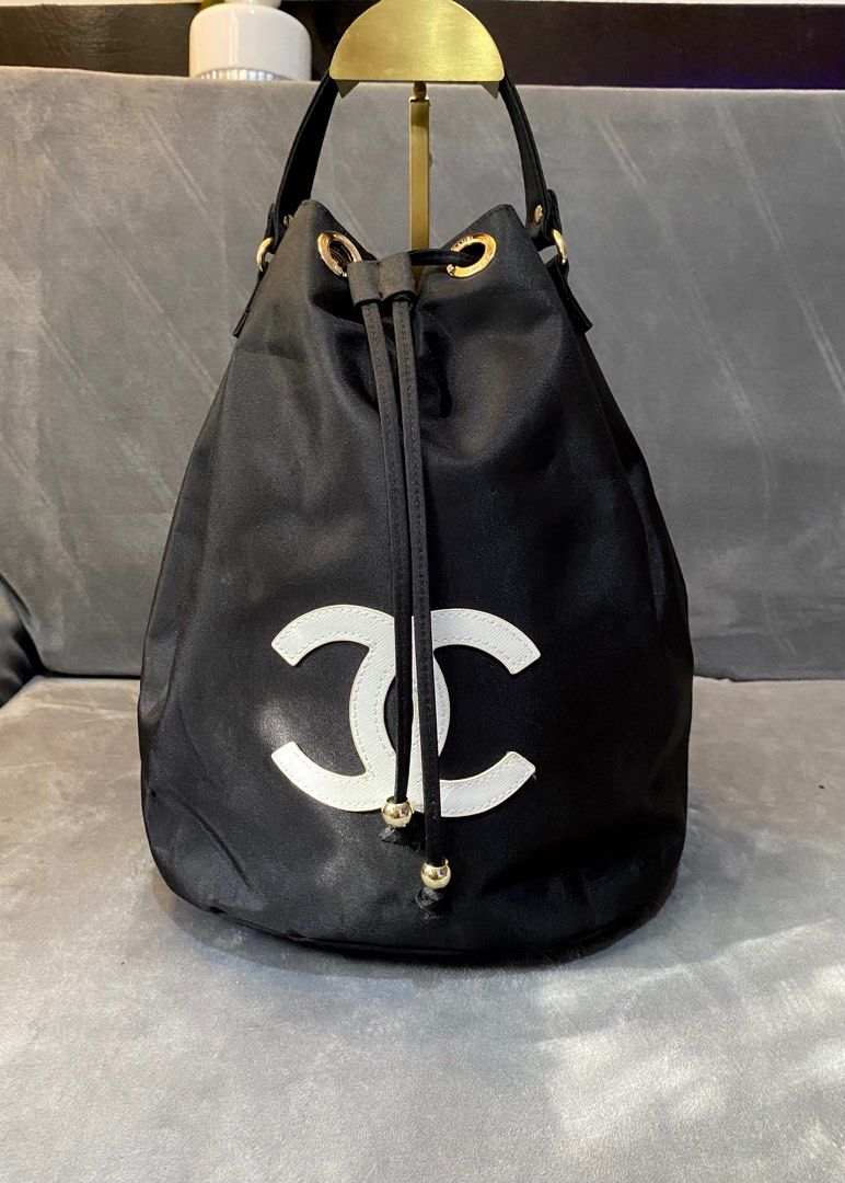 Chanel VIP Gift Tote Black Canvas Bag, Luxury, Bags & Wallets on Carousell