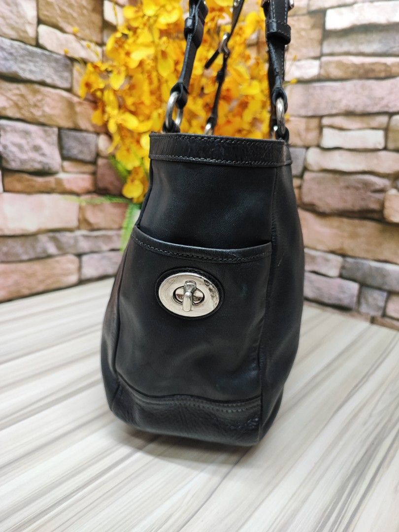 Coach east west 2025 tote