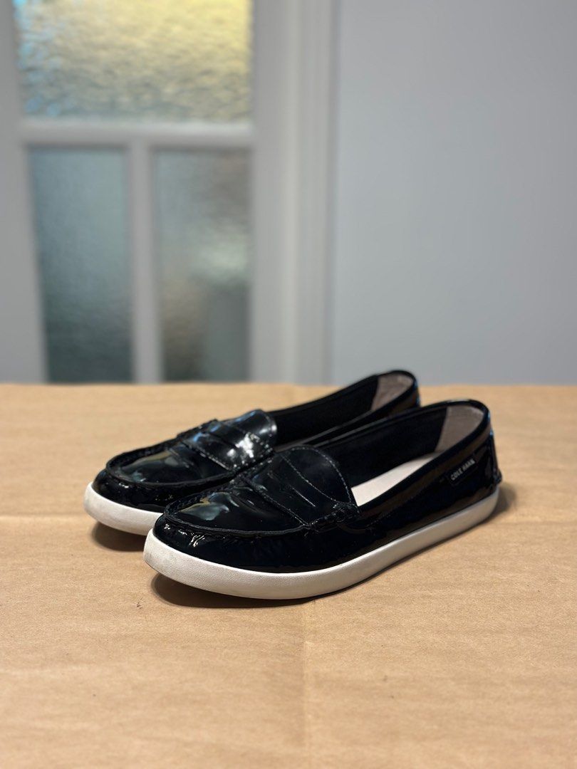 Cole Haan black loafers, 女裝, 鞋, Loafers - Carousell
