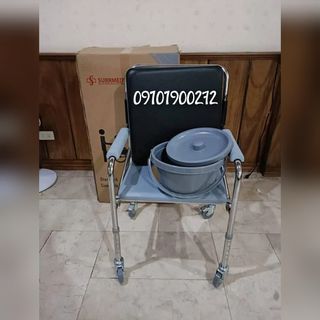💚💛Commode chair foam with wheels 💛💚