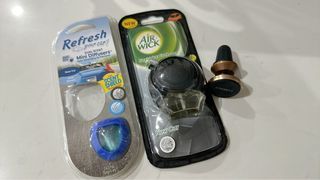 Cygnett magnetic car mount and Airwick freshener diffuser