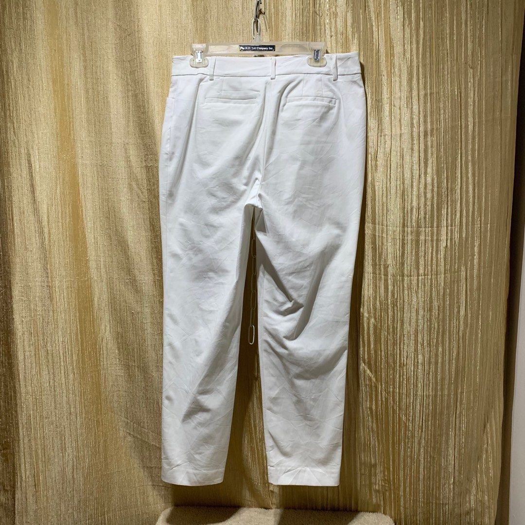 Dana Buchman Signature white capri pants size 10 RN# 73277 cotton & spandex