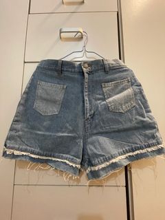 （分類：）位於 。 由 krpau 提交（商品編號 1261279379，圖片 1）。簡介： 。