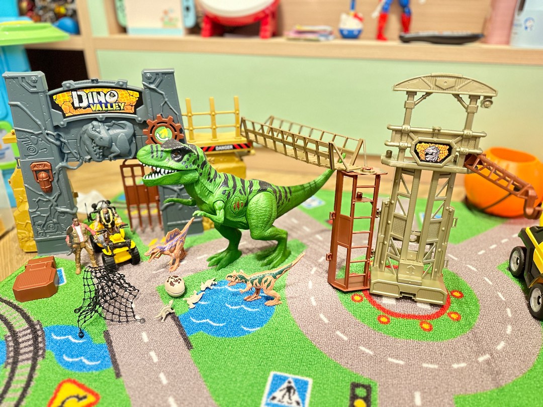 Dino outlet valley playset