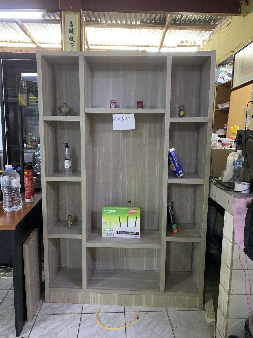 Display Puchong U.F.M. Used Furniture Malaysia