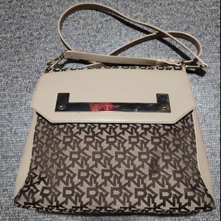 (Category: ) located in . Submitted by sheinnie (Listing ID 1261162737, Image 1). Description: .