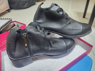 （分類：）位於 。 由 secondhansell 提交（商品編號 1261294805，圖片 1）。簡介： 。