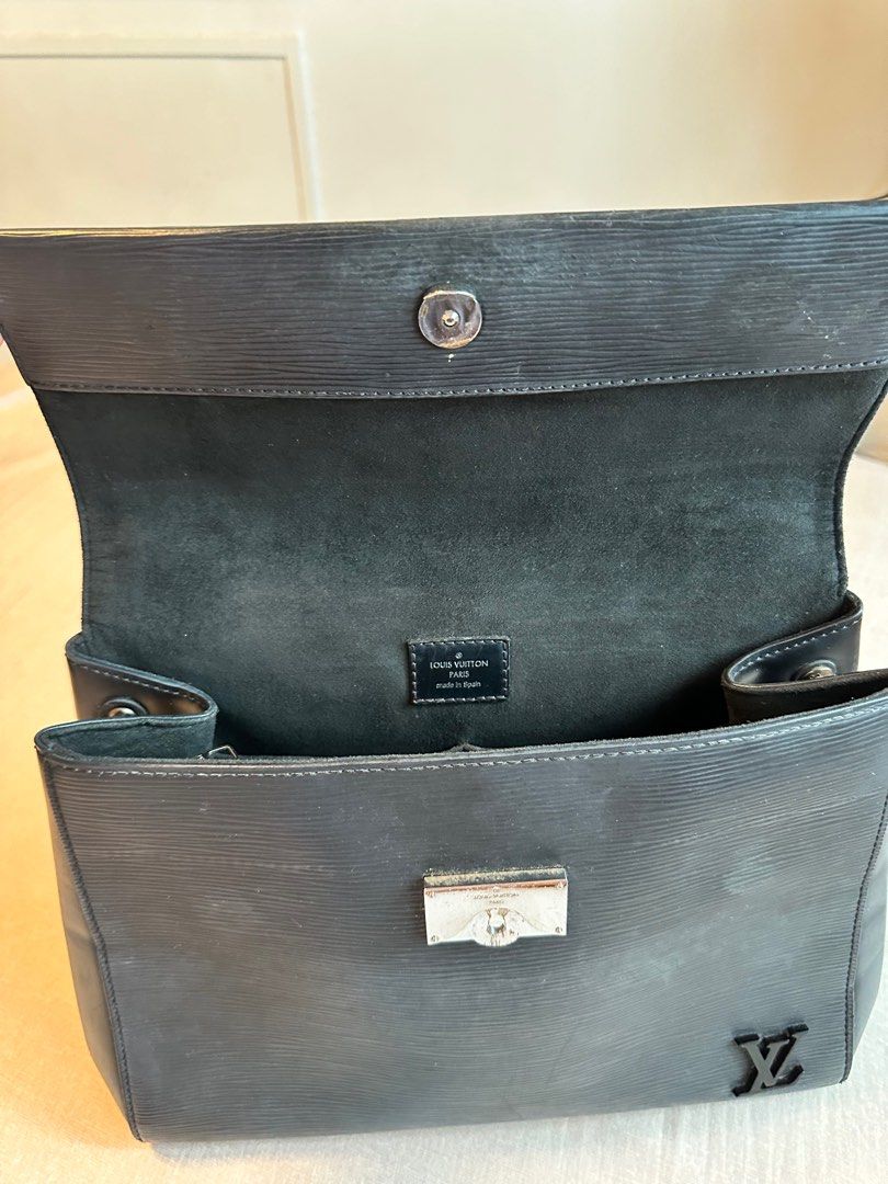 Louis Vuitton Cluny Bag - Farfetch