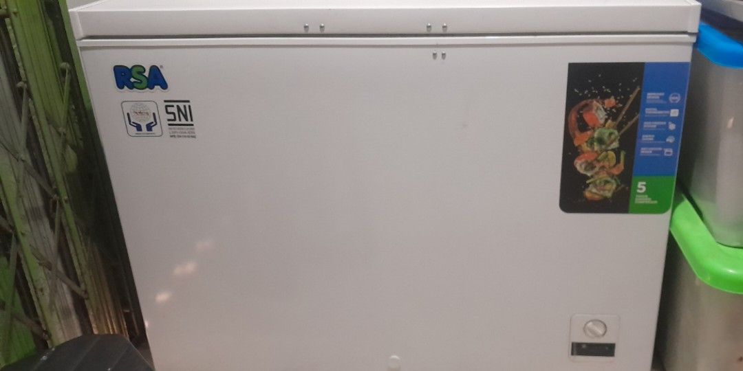 Freezer box rsa 310L second 3 bulan pakai