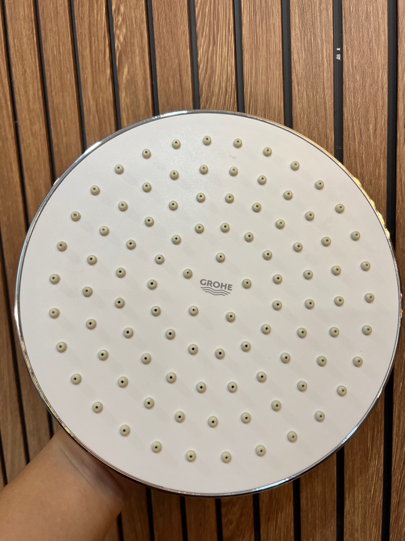 Grohe rain shower head, Furniture & Home Living, Bathroom & Kitchen