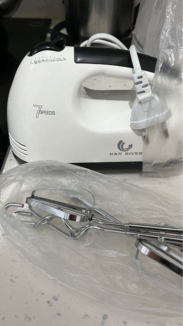 Hand Mixer Han River, Kitchen & Appliances di Carousell