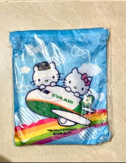 Hello Kitty EVA AIR 禮物袋 （袋內附有 Sanrio Family歡樂小貼畫， 手作小扇子，顏色筆）64226447209346110