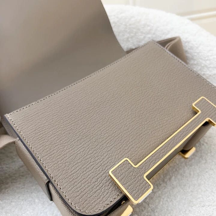 Hermes Geta Bag Chevre Mysore Leather Etoupe Gold Hardware