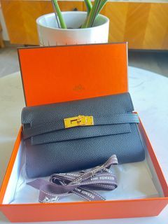 Hermes sling bag with box, Luxury, Bags & Wallets on Carousell