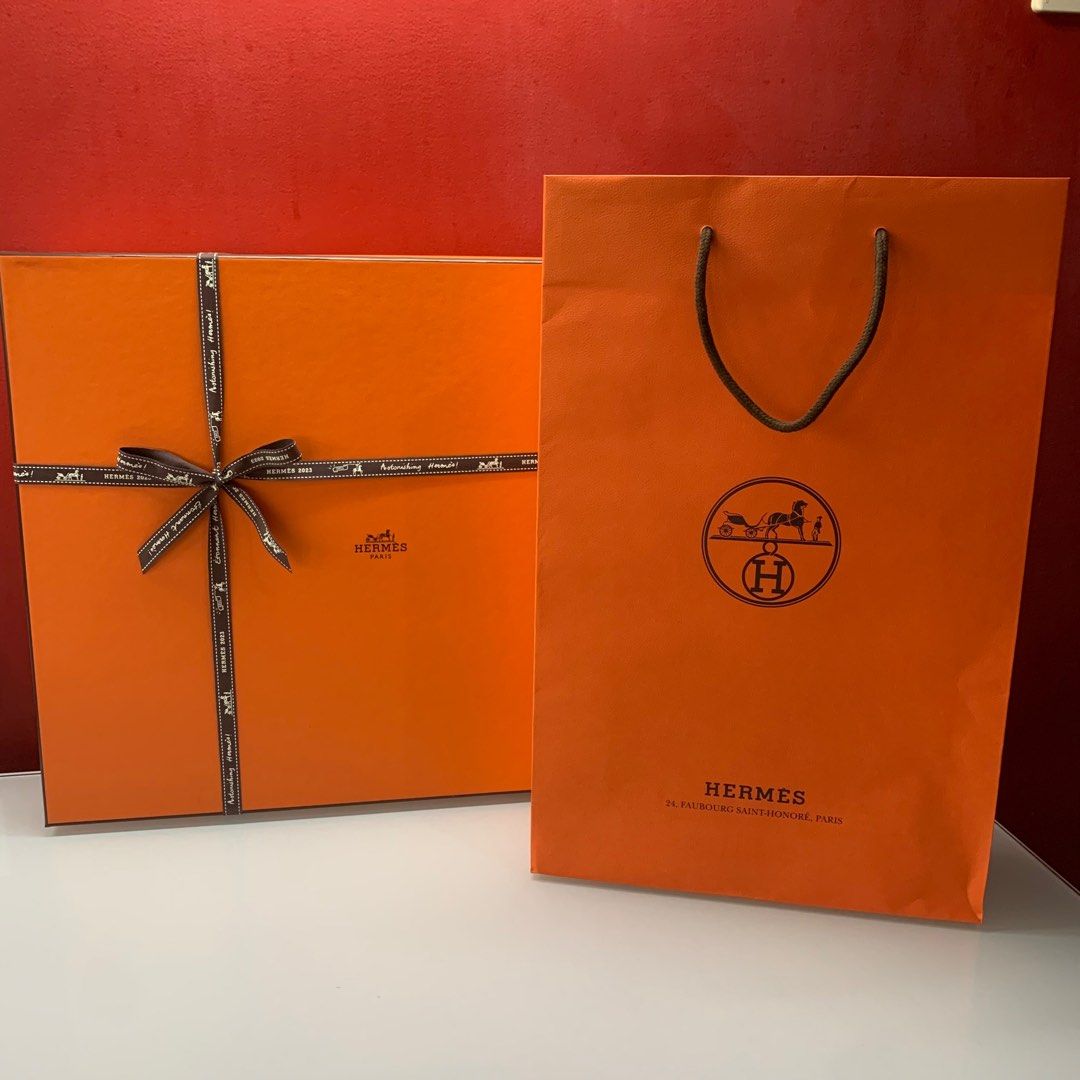 Hermes Paperbag (Category: Luxury Accessories) located in Manila. Submitted by coolandchic (Listing ID 1261289332, Image 3). Description: .