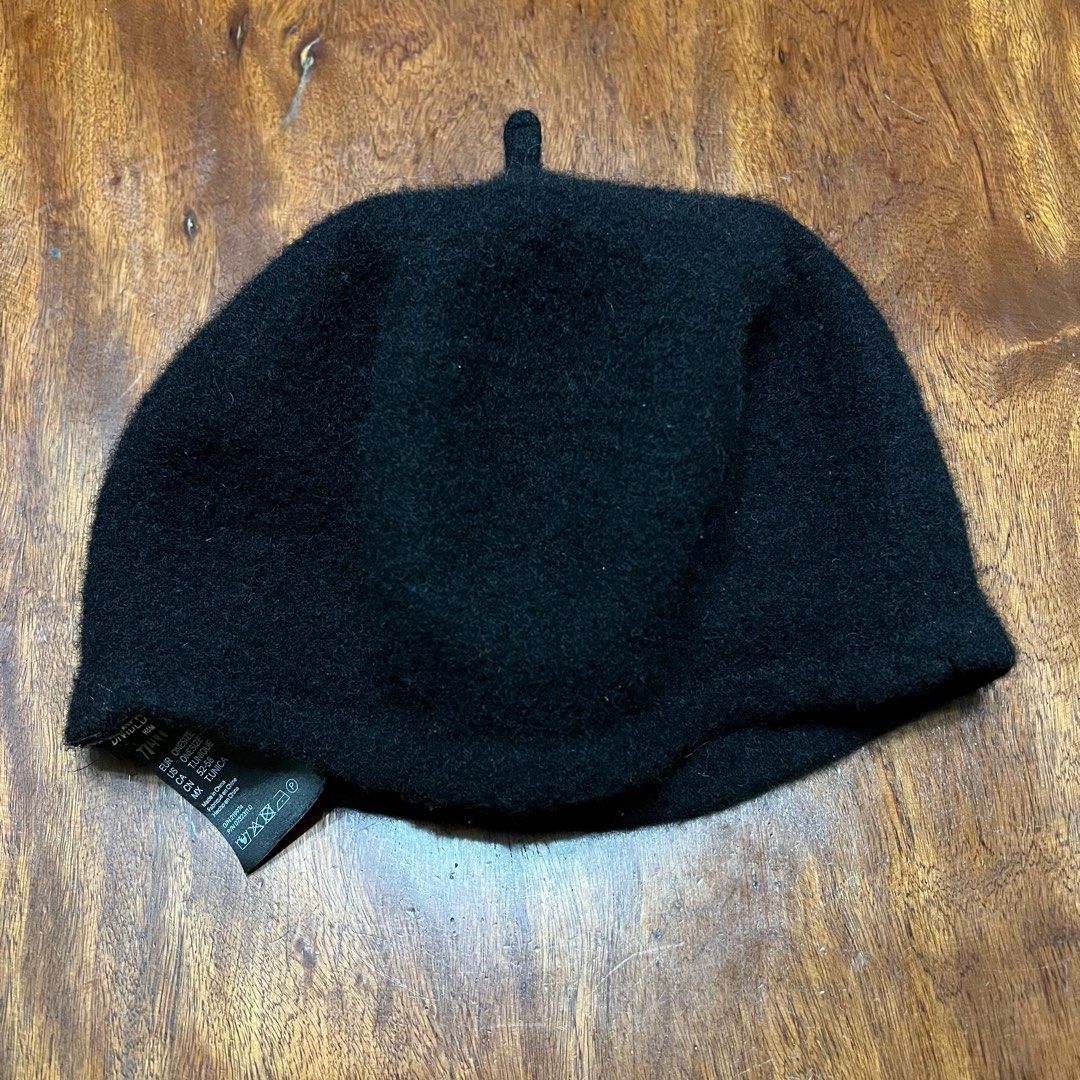 H M Black Beret Hat Women s Fashion Watches Accessories Hats Beanies on Carousell