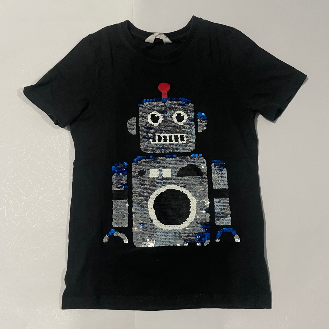 Sequin t store shirt changing