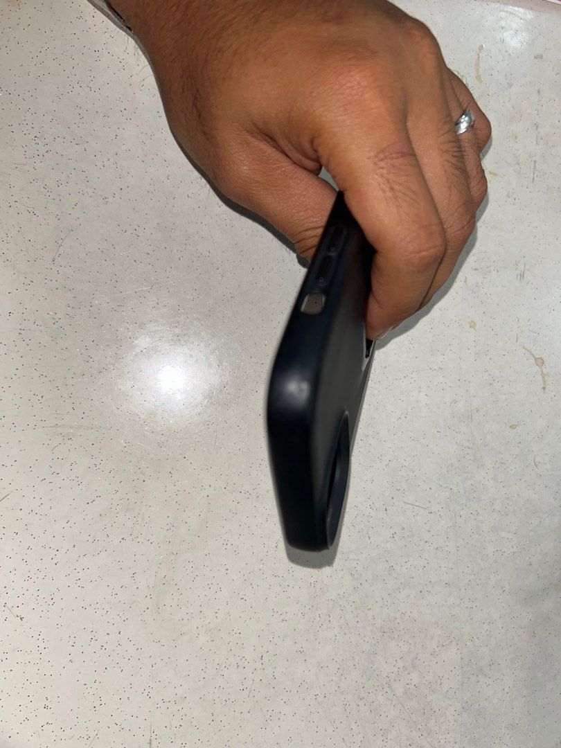 Iphone 14 PLUS quad lock case, Mobile Phones & Gadgets, Mobile & Gadget