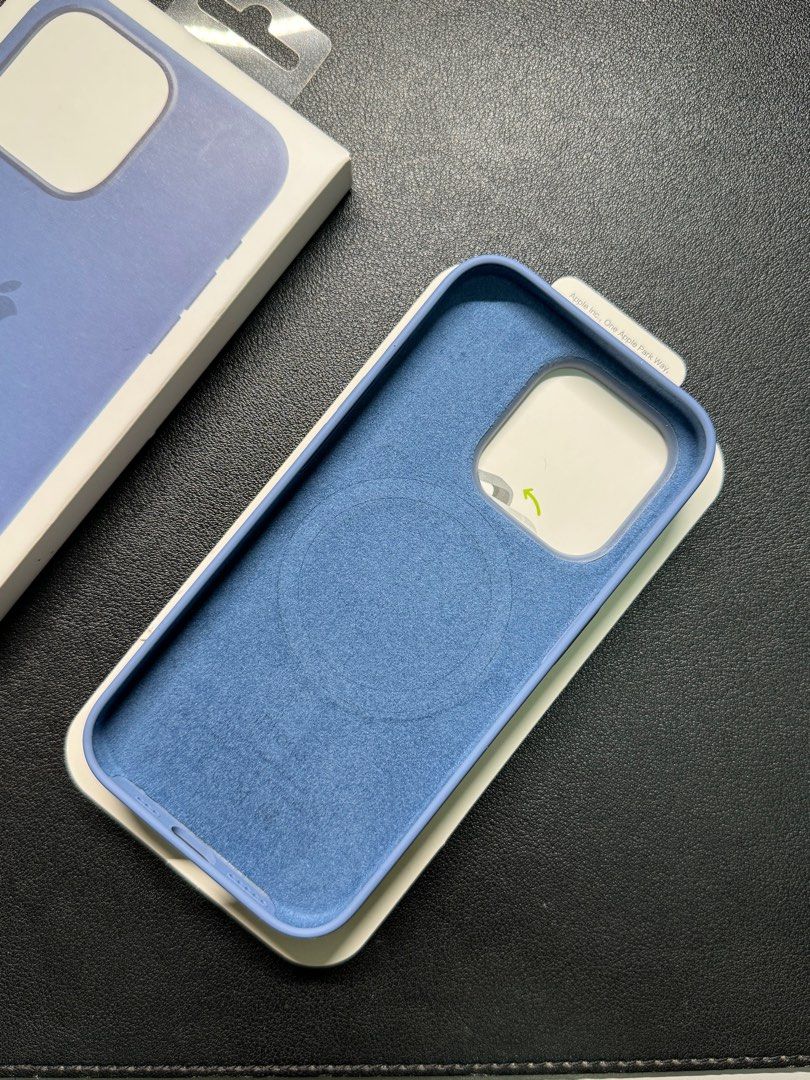 Apple - iPhone 15 Silicone Case with MagSafe - Winter Blue