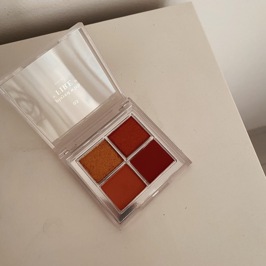 Japanese eyeshadow pallete, Kesehatan & Kecantikan, Rias Wajah di Carousell