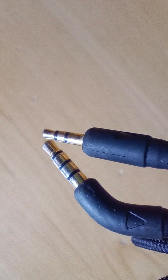 JBL Aux 3.5mm to 2.5mm Audio Cable Jack (Category: Portable Audio Accessories) located in Bulacan. Submitted by Shoppe.Ups (Listing ID 1261237151, Image 2). Description: what you see is what you get meetups: guiguinto plaridel bulacan - via shopee checkout *(payment First) - LBC COP/COD *(payment first for shipping fee only) -toktok / lalamove *mop: via gcash pm for interested.