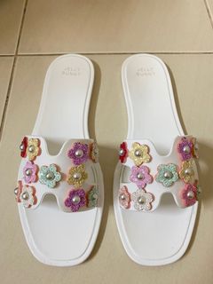 (Category: ) located in . Submitted by Cuyaa (Listing ID 1261285332, Image 1). Description: .