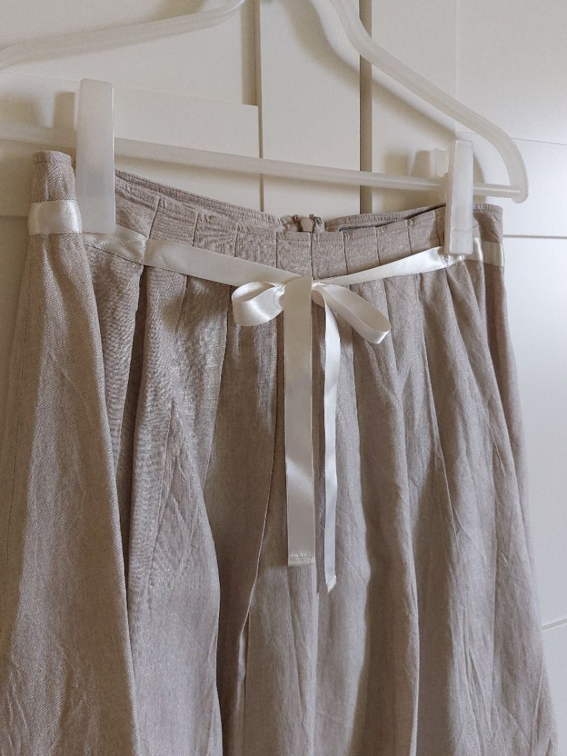 Jigsaw gold beige pleated ribbon skirt Women s Fashion Bottoms