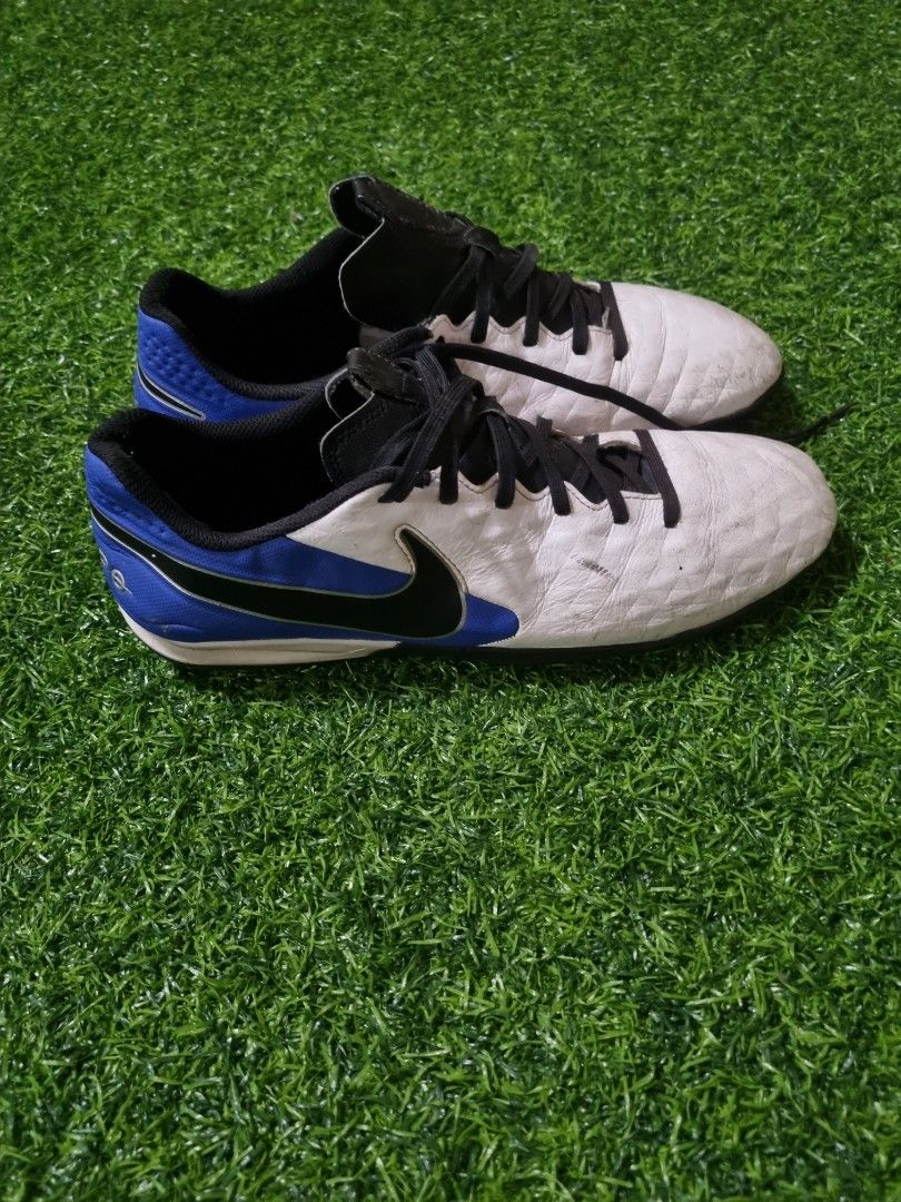 Kasut futsal deals nike 2019