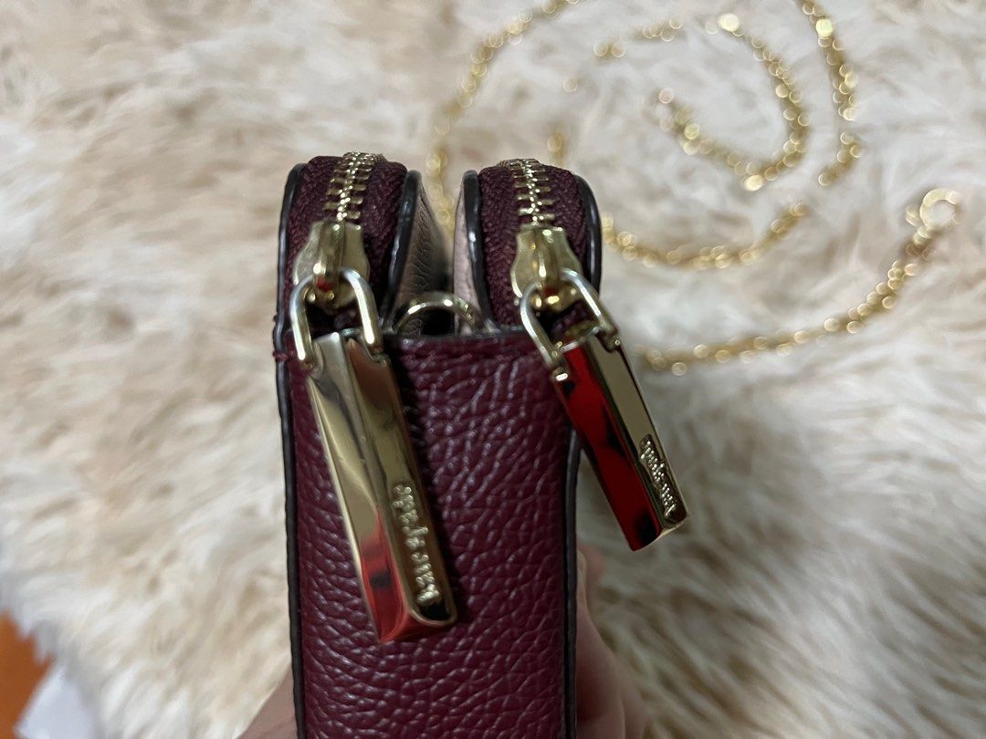 Kate Spade Margaux Double Zip Mini Crossbody (Category: Luxury Bags & Wallets) located in Quezon City. Submitted by jknvrmnd (Listing ID 1261232263, Image 3). Description: Bought this for the strap. 😅 Functions more like a wallet. Never used, just stored. Original strap not included. No tags, no box. Price is still negotiable. MoP: BPI, Maya, GCash, Vybe MoD: SDD, LBC, GGx, JnT.