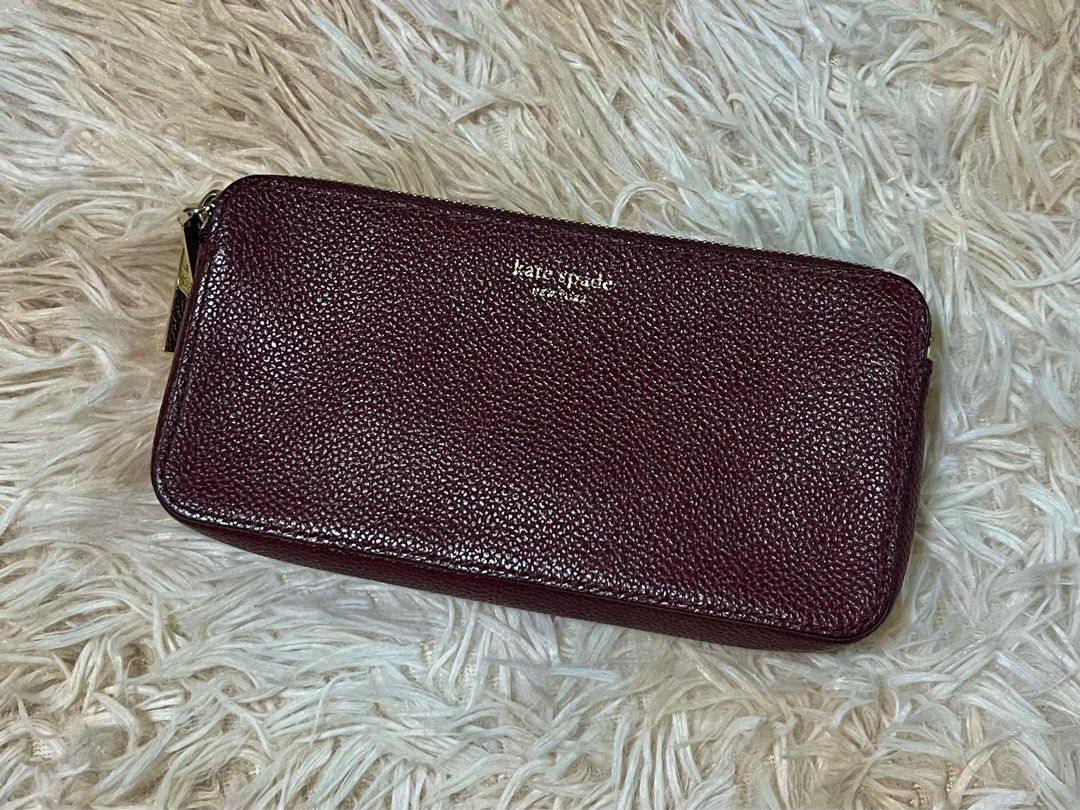 Kate Spade Margaux Double Zip Mini Crossbody (Category: Luxury Bags & Wallets) located in Quezon City. Submitted by jknvrmnd (Listing ID 1261232263, Image 1). Description: Bought this for the strap. 😅 Functions more like a wallet. Never used, just stored. Original strap not included. No tags, no box. Price is still negotiable. MoP: BPI, Maya, GCash, Vybe MoD: SDD, LBC, GGx, JnT.