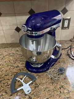 KitchenAid KSM150PSPK Artisan 5 Qt Mixer Limited Edition Breast Cancer  Awareness