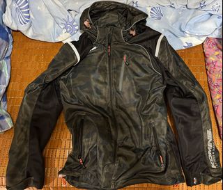 （分類：）位於 。 由 gagben 提交（商品編號 1261301317，圖片 1）。簡介： 。
