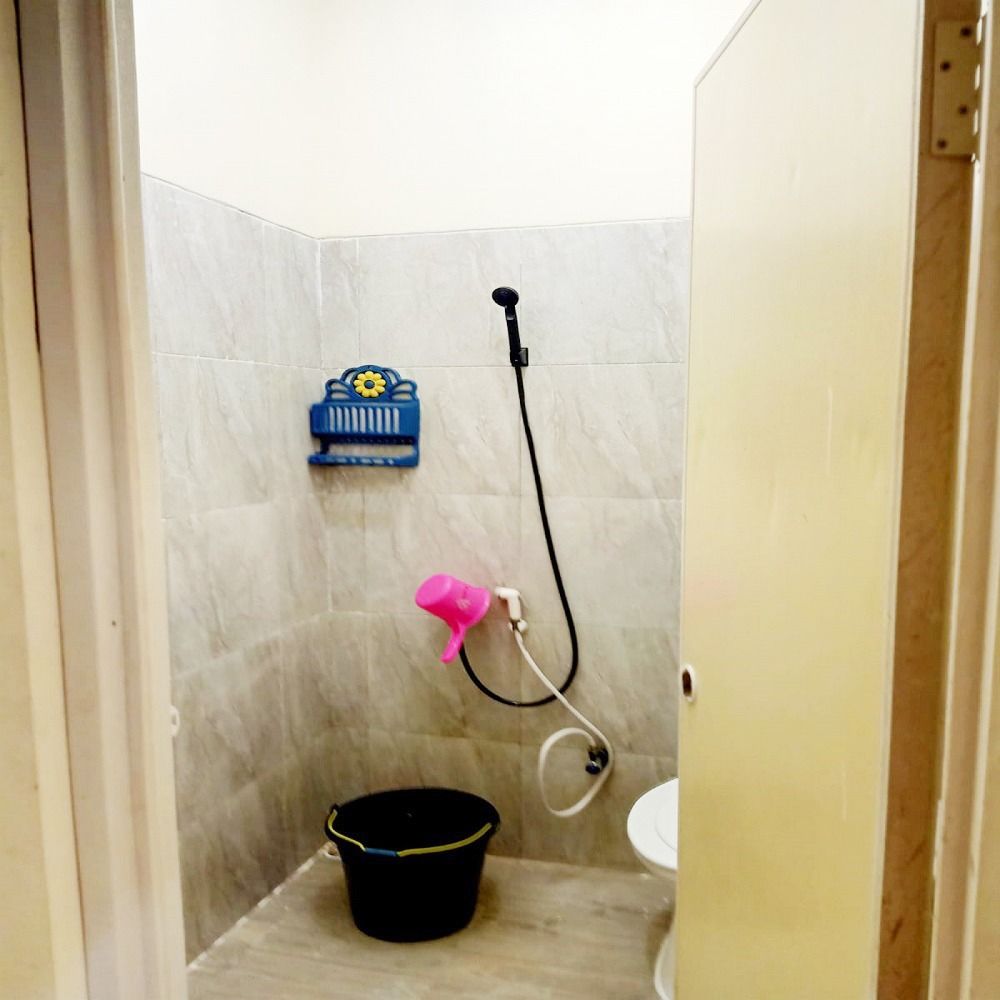 kost_di_kandangan_surabaya_dek_1697848936_7195b774_progressive