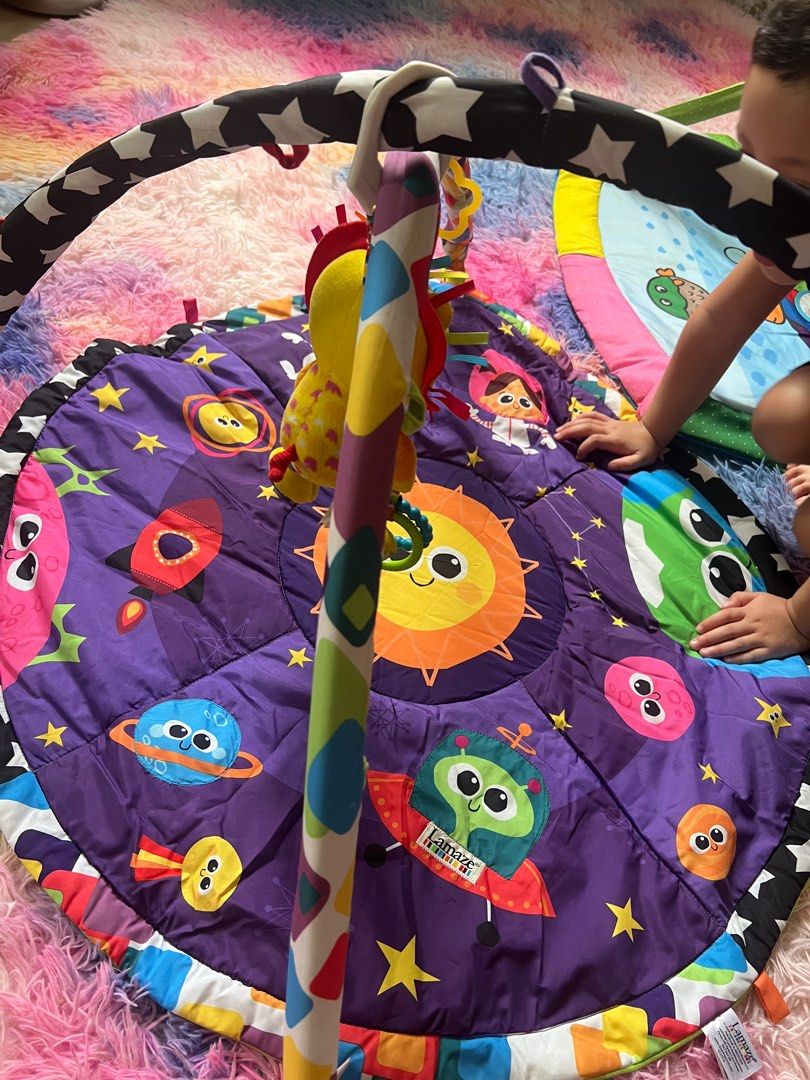 Lamaze play mat space store