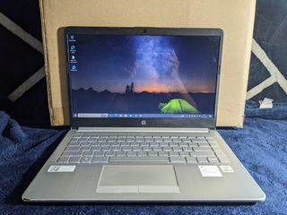 Laptop HP 14s Core i3 10110u SSD Backlight Mulus murah