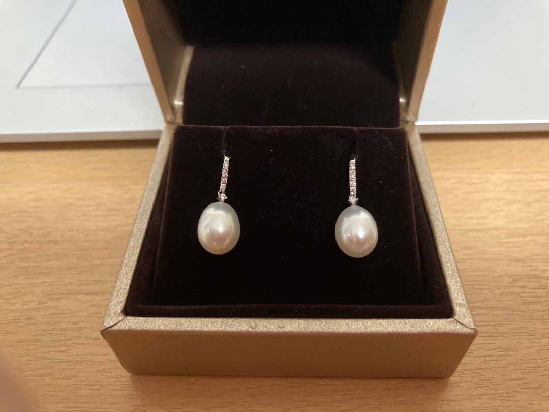 Lee hwa hotsell pearl earrings