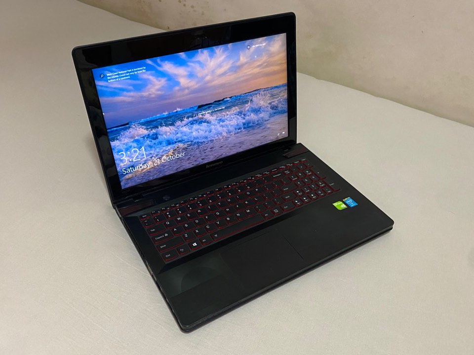 Lenovo old gaming laptop intel i7 Nvidia graphics GT755M x 2 SSD