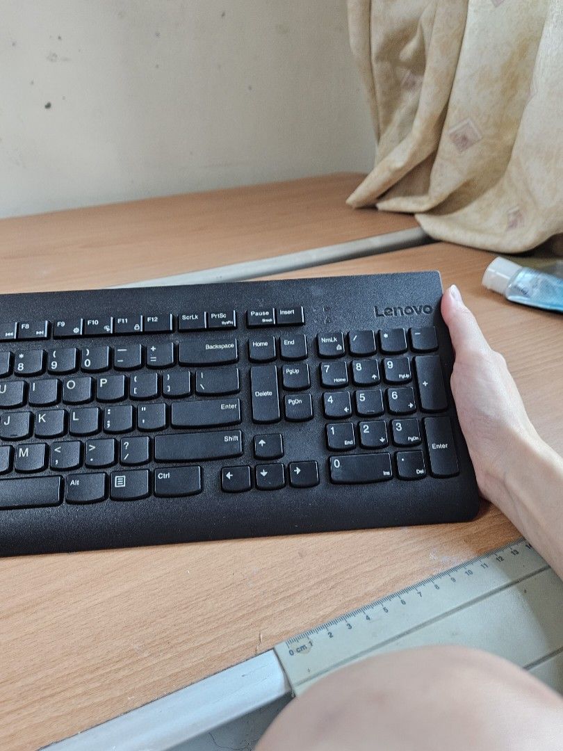 Lenovo Wireless Keyboard And Mouse (OMANTRA), Computers & Tech, Parts