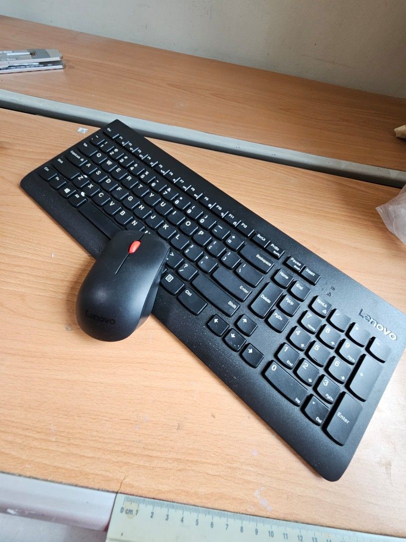 Lenovo Wireless Keyboard And Mouse (OMANTRA), Computers & Tech, Parts