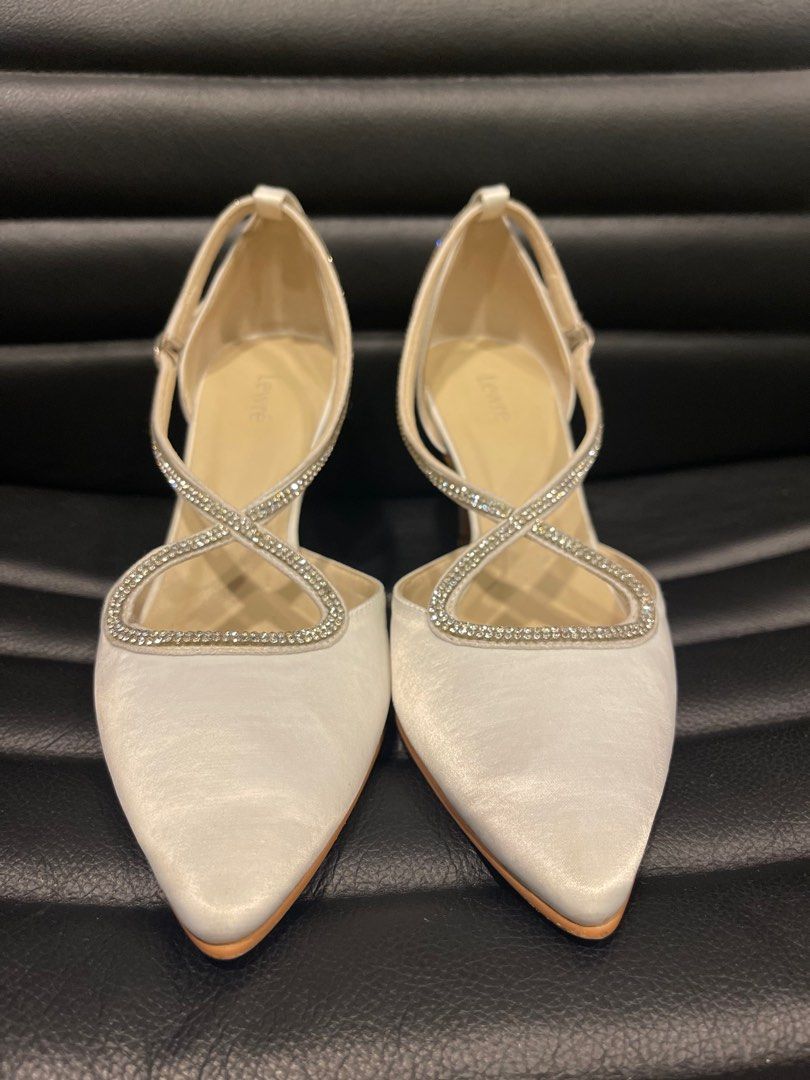 Lewre Wedding Shoe Women s Fashion Footwear Heels on Carousell
