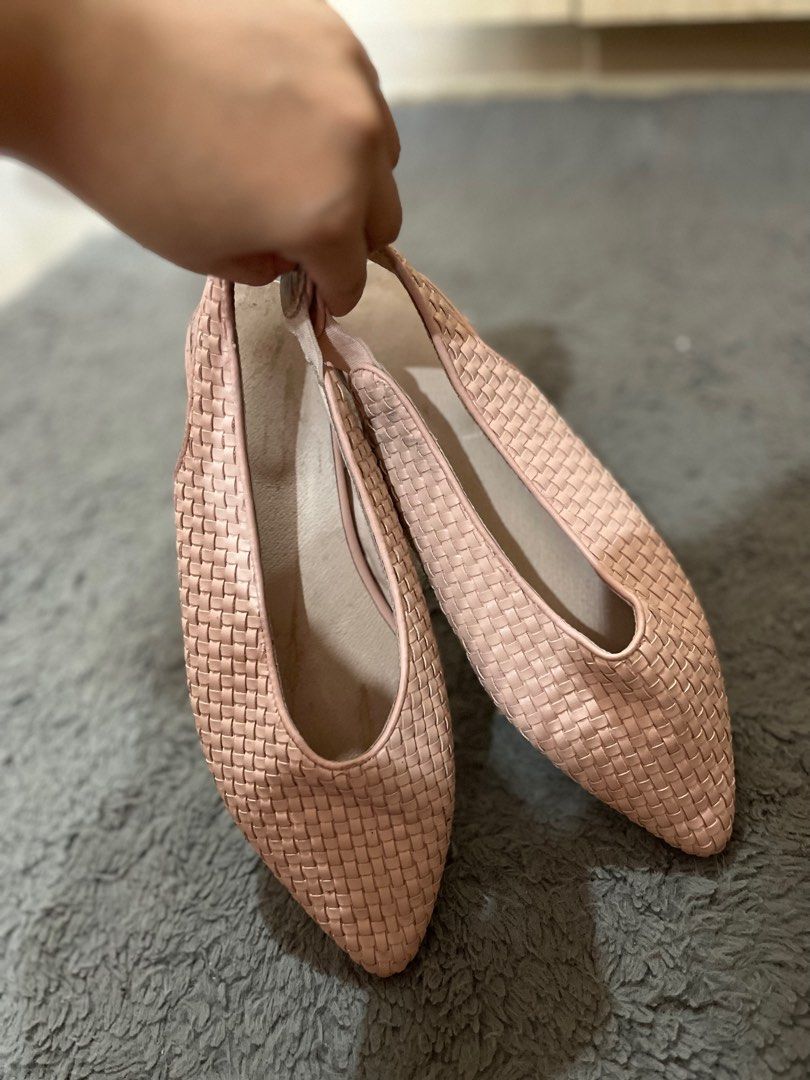 EVERLANE The V sling back woven slides sandals flats in Light Dusty pink
