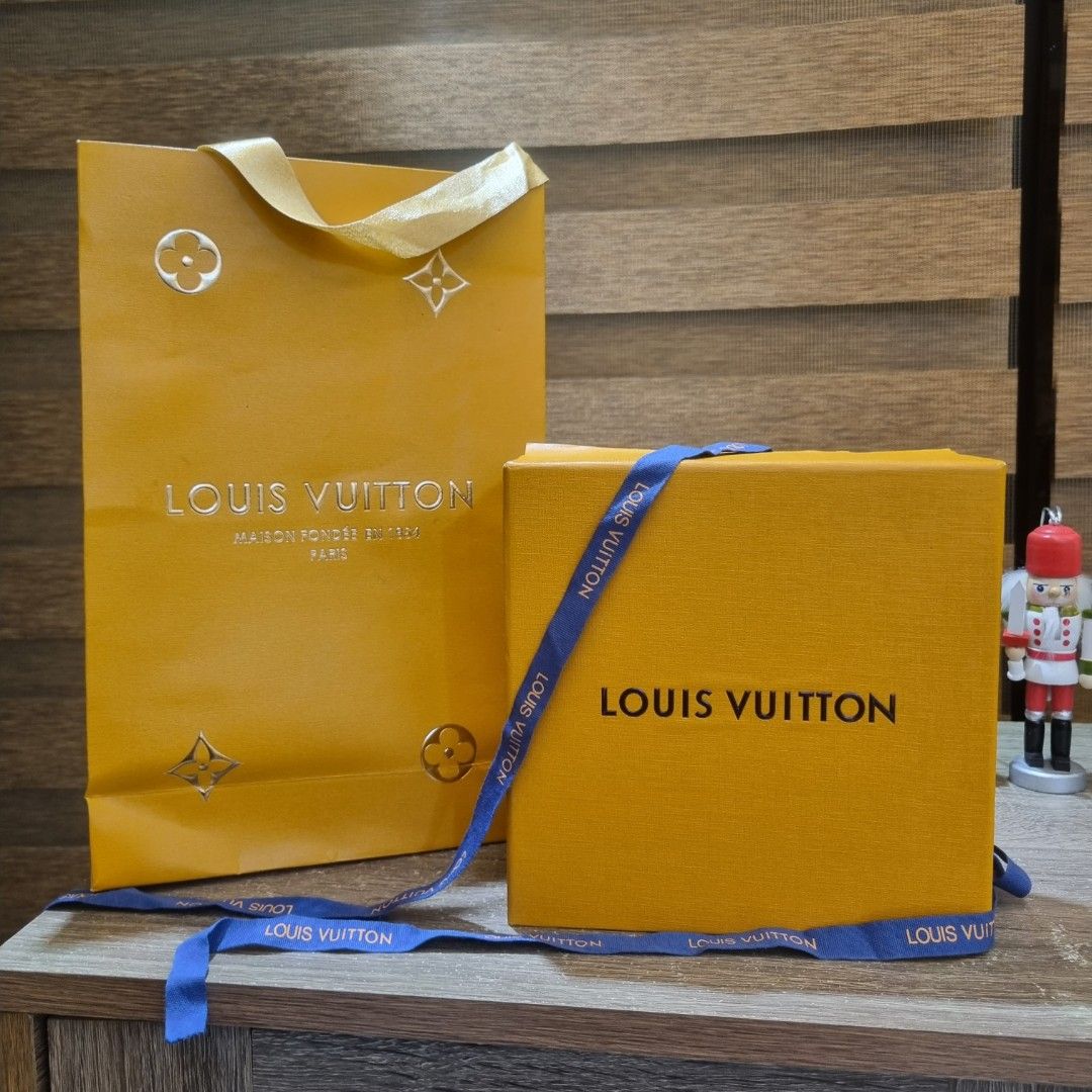 Louis Vuitton Belt Box & Paper Bag, Luxury, Accessories on Carousell