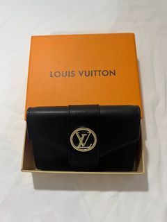 Sold at Auction: A LOUIS VUITTON VERNIS LEATHER MONOGRAM ELISE WALLET:  internal stamp no. TH0095, 10 x 11cm.