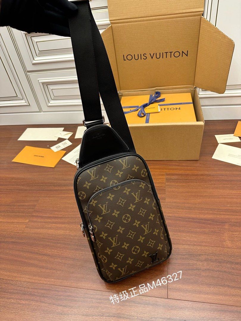 Louis Vuitton Avenue Slingbag M46327 