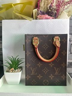 Louis Vuitton Monogram Canvas Petit Sac Plat bag – Coco Approved Studio