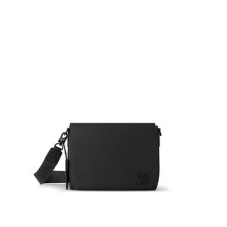 (Category: ) located in . Submitted by fashbeauz (Listing ID 1261187270, Image 1). Description: .