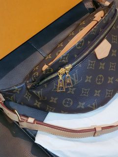 Louis Vuitton Monogram Galaxy Discovery Bum Bag (SHG-tYQSN1) – LuxeDH